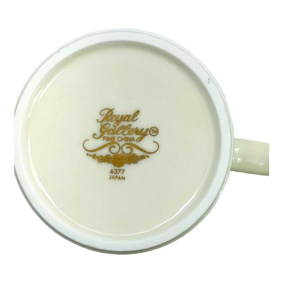 Set Of 4 Royal Gallery 6377 Christmas Tree Coffee Mugs Cups Gold Trim Vintage - Picture 9 of 11